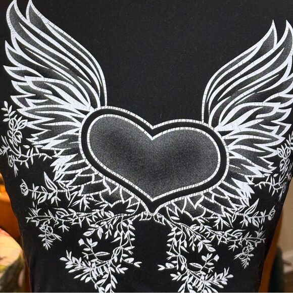 SHEIN Y2K Cropped Short Sleeve Top Graphic Heart Wings Flowers Black White S - Picture 3 of 8